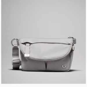 Lululemon new crossbody all night festival bag